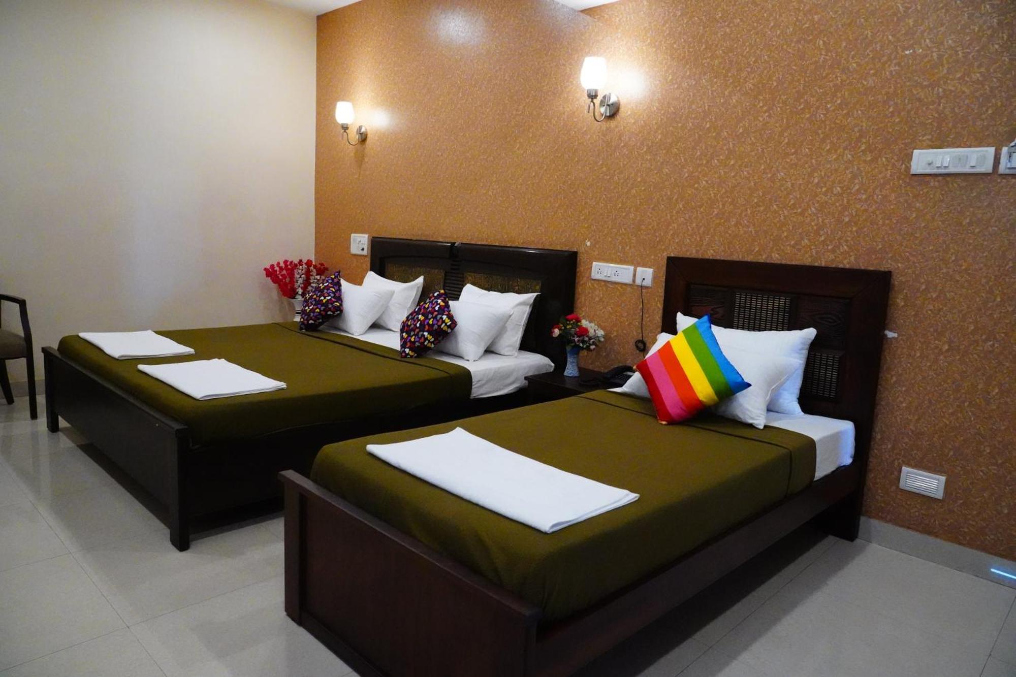 Vinayagam Residency Hotel Arcot Exterior photo