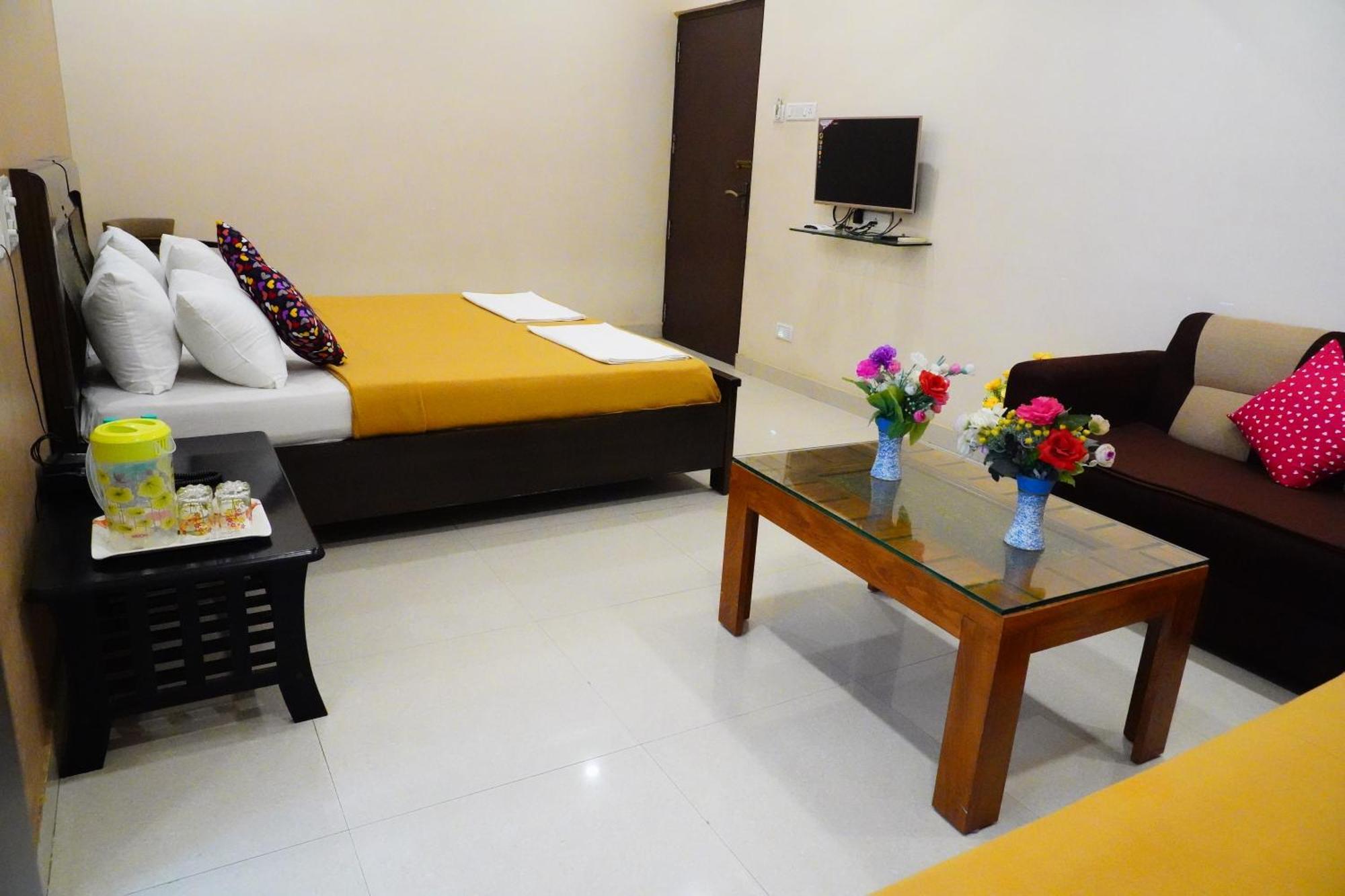 Vinayagam Residency Hotel Arcot Exterior photo
