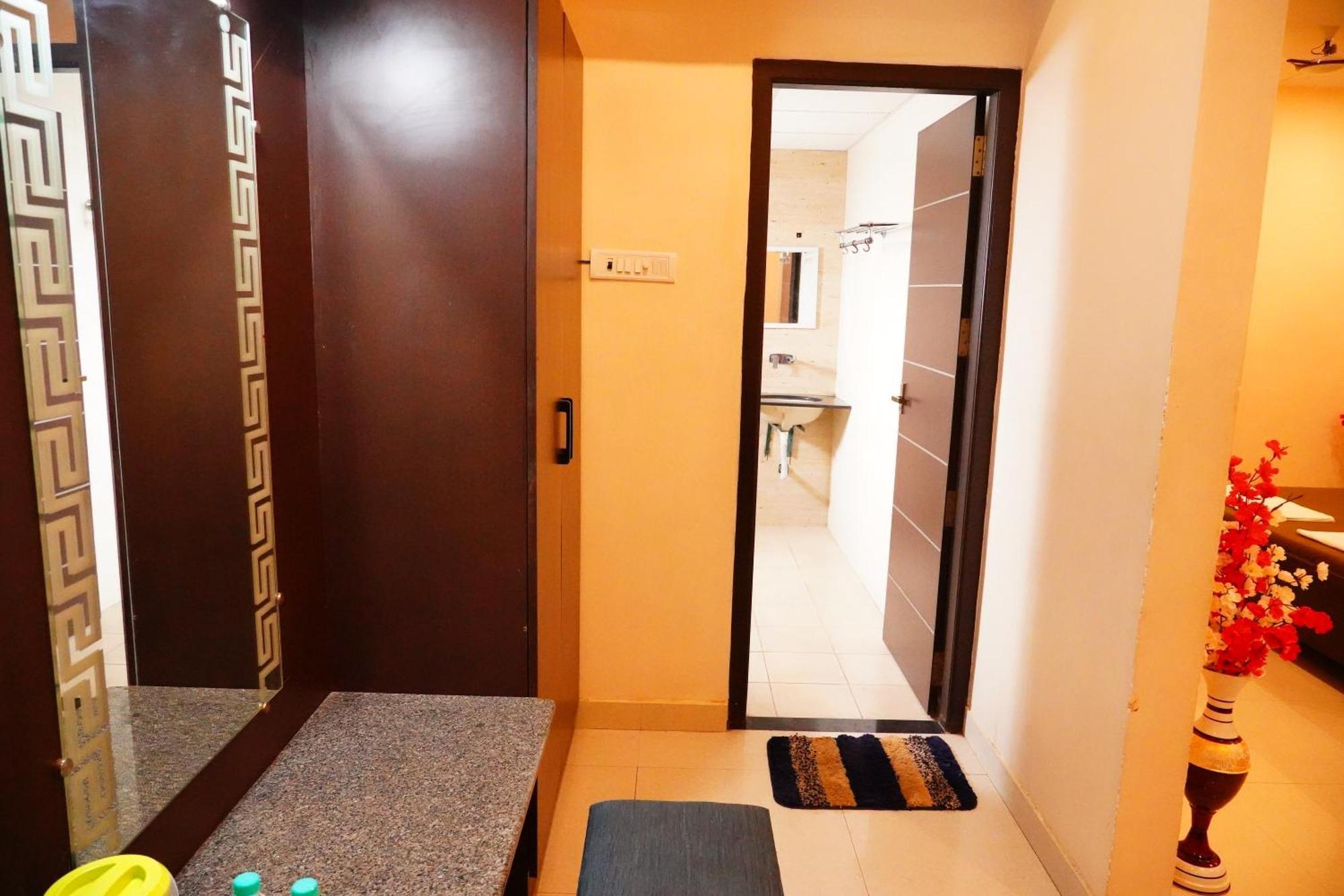 Vinayagam Residency Hotel Arcot Exterior photo