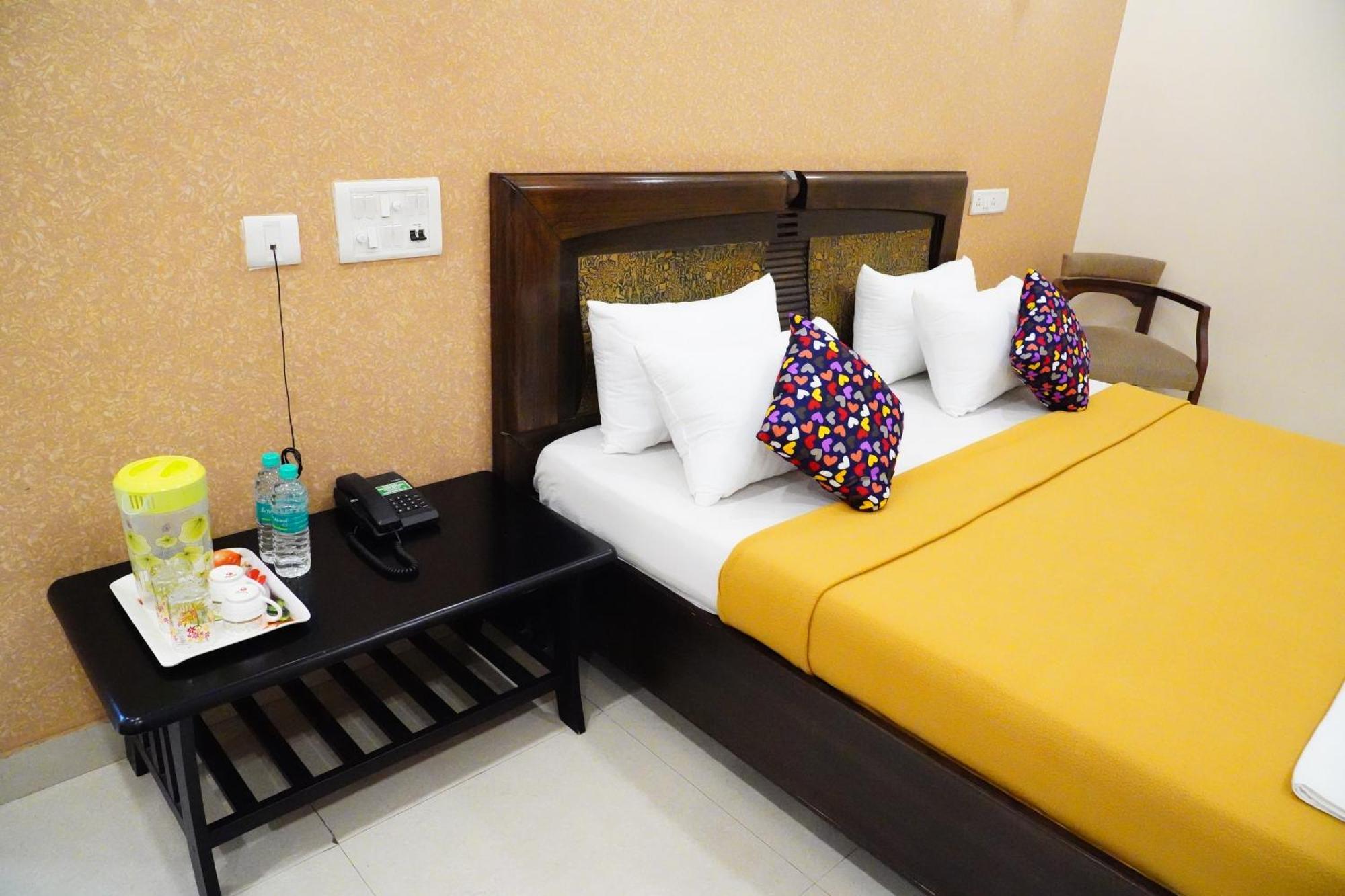 Vinayagam Residency Hotel Arcot Exterior photo