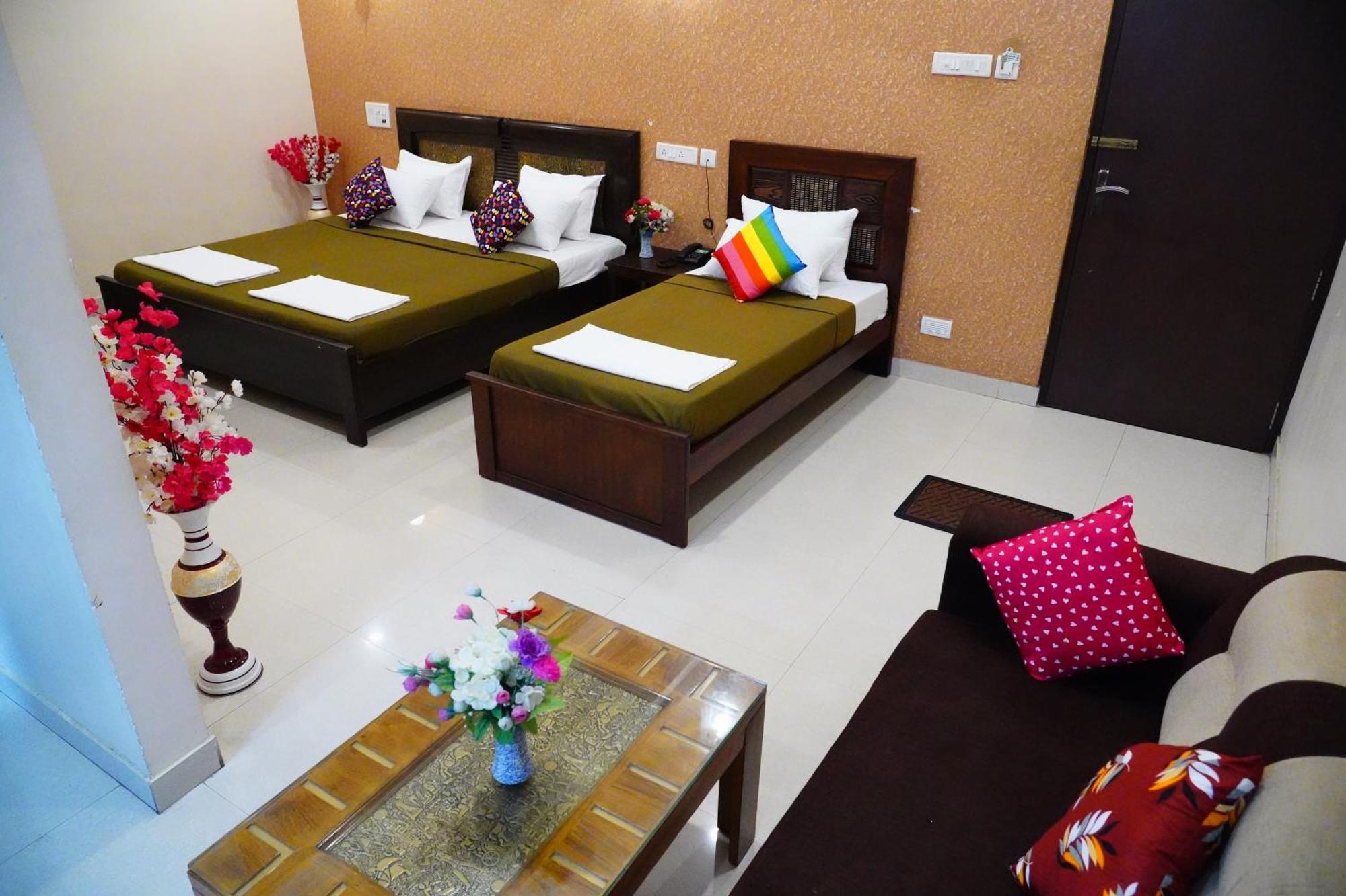 Vinayagam Residency Hotel Arcot Exterior photo