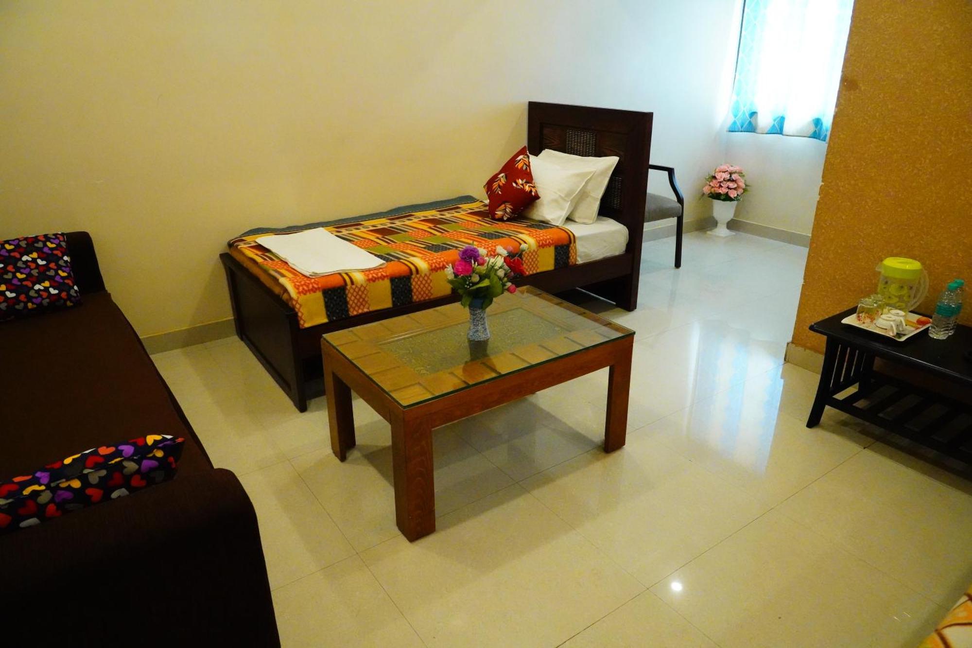 Vinayagam Residency Hotel Arcot Exterior photo